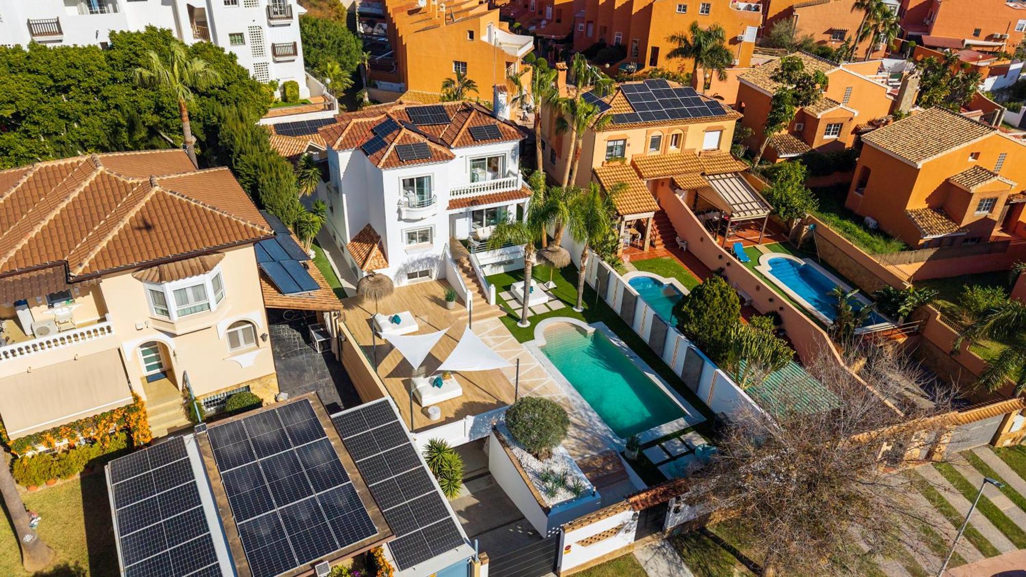 Vacation Marbella I Sunny Camelia Villa Heated Pool, Recently Renovated, Best Residential Neighborhood In Benalmadena, Short Walk To The Beach, Cinema Room Exterior foto